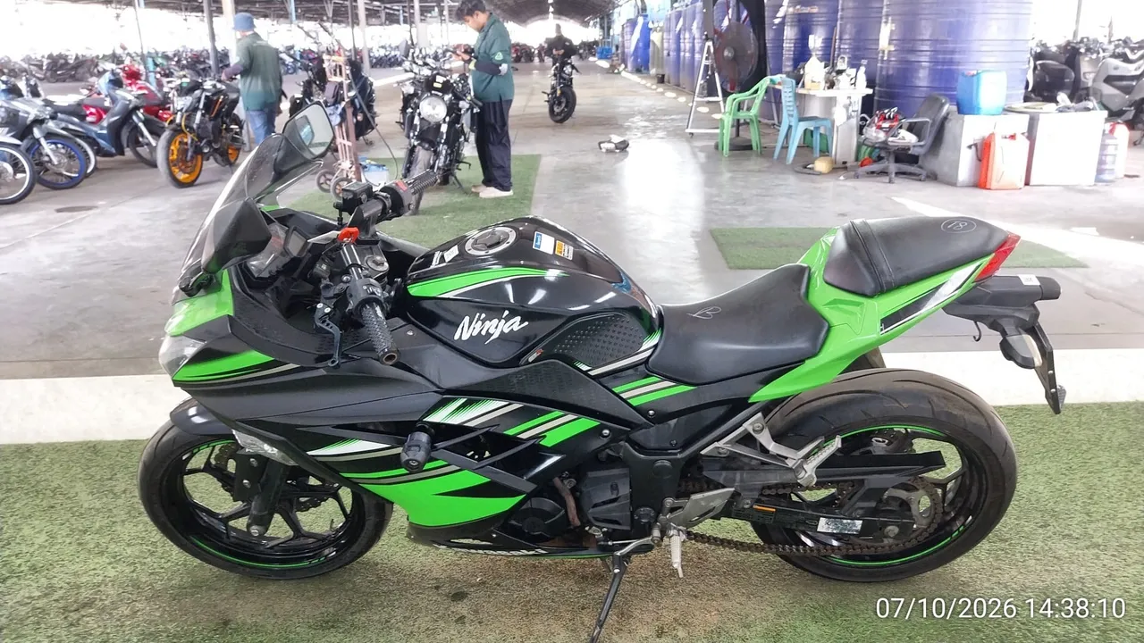 2016 Kawasaki Ninja 300 – 7