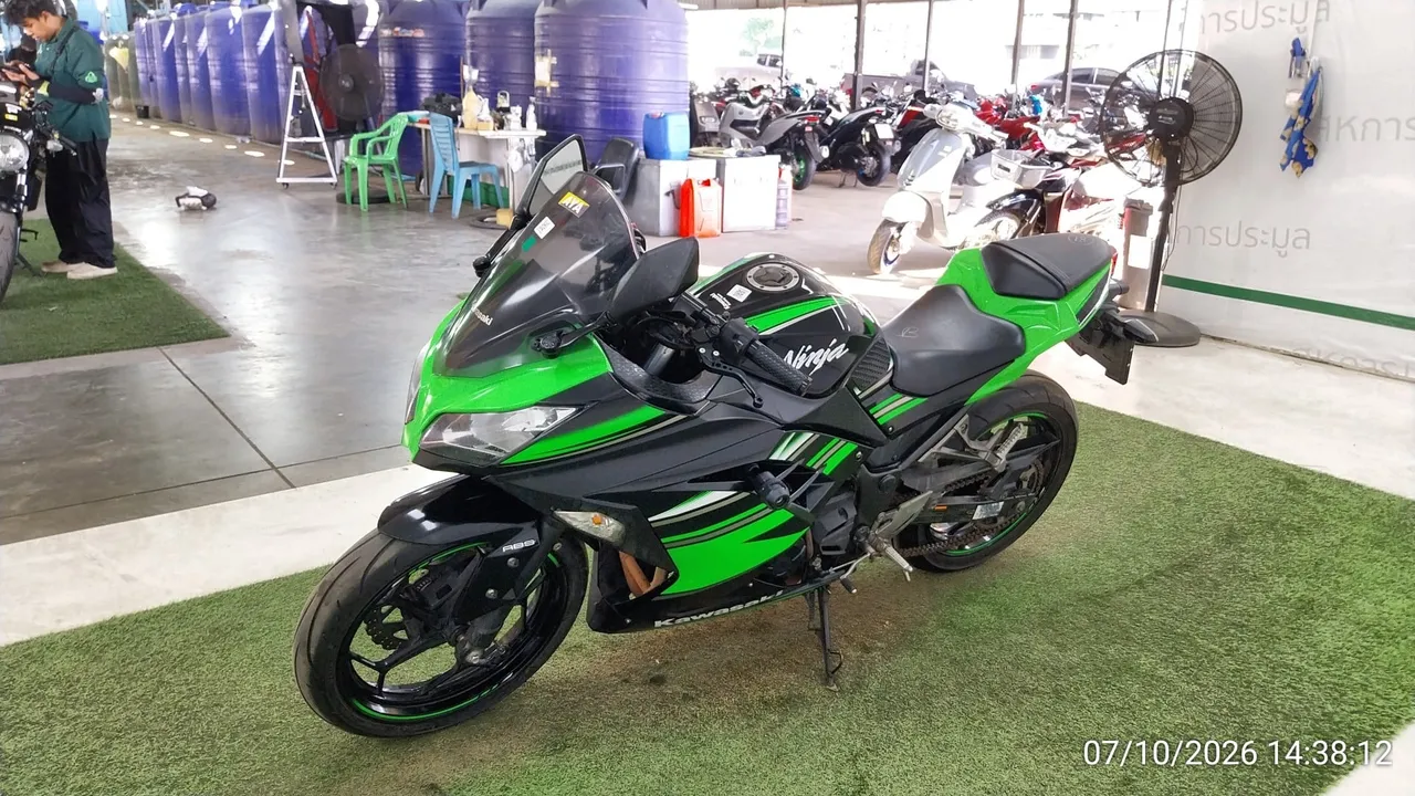 2016 Kawasaki Ninja 300 – 8