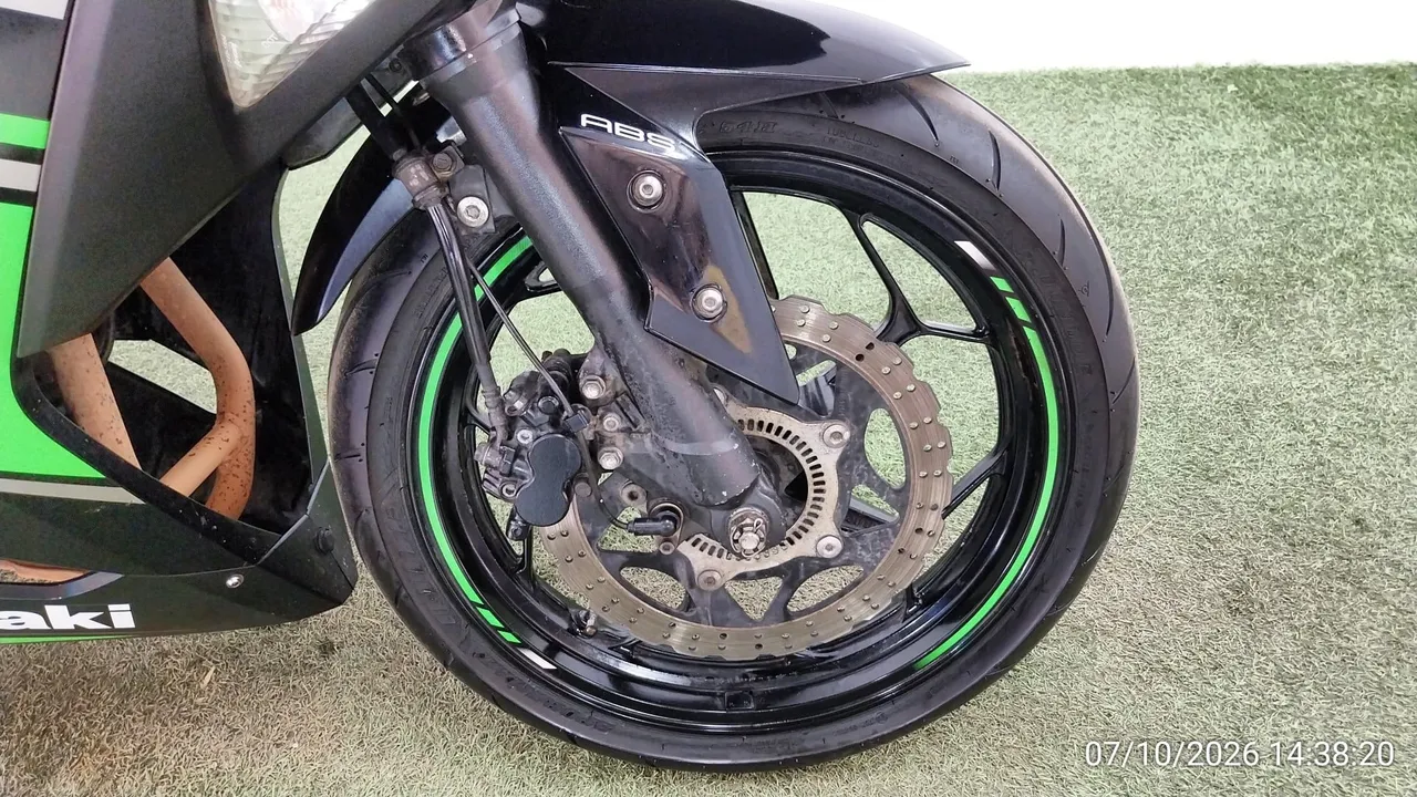 2016 Kawasaki Ninja 300 – 10