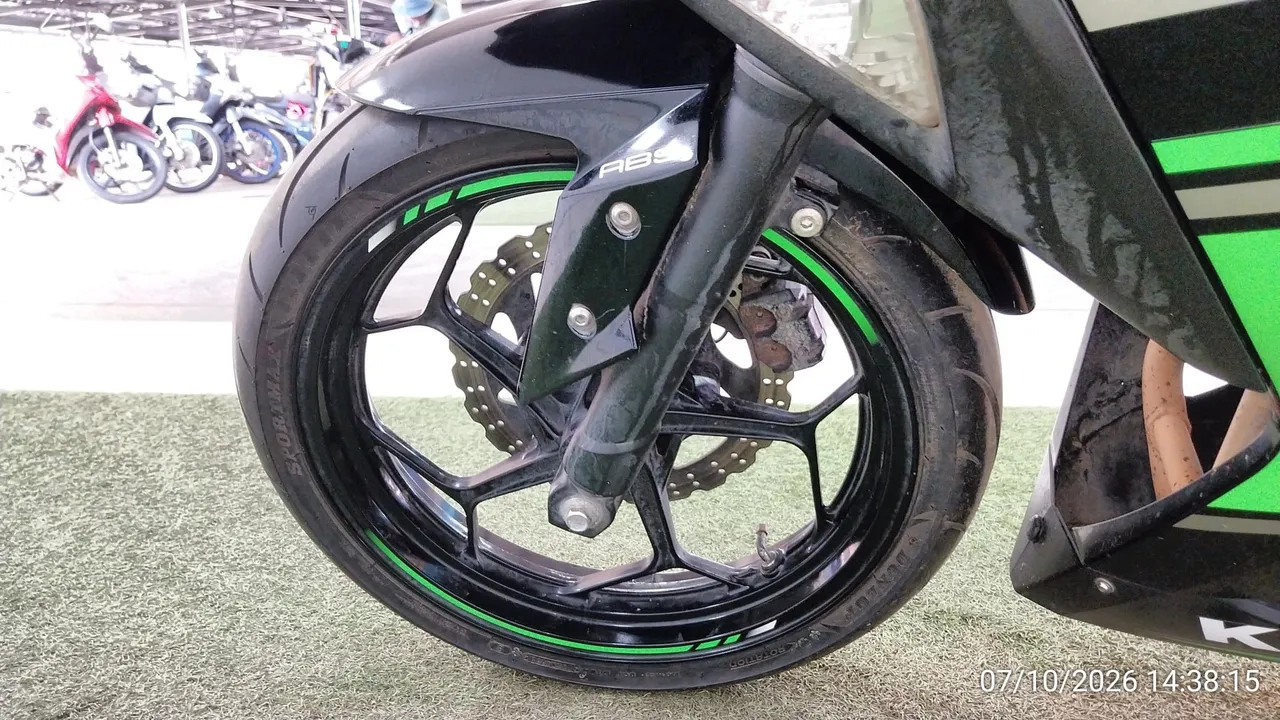 2016 Kawasaki Ninja 300 – 9
