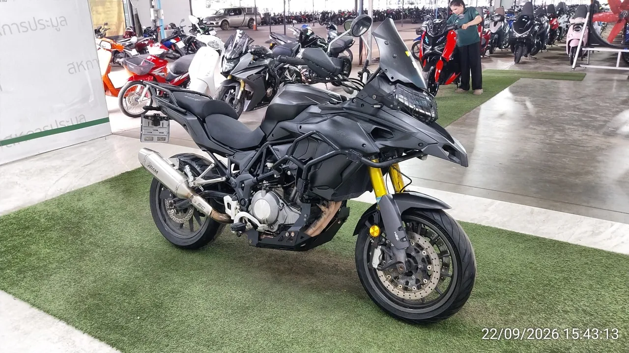 2017 Benelli TRK 502X – 2