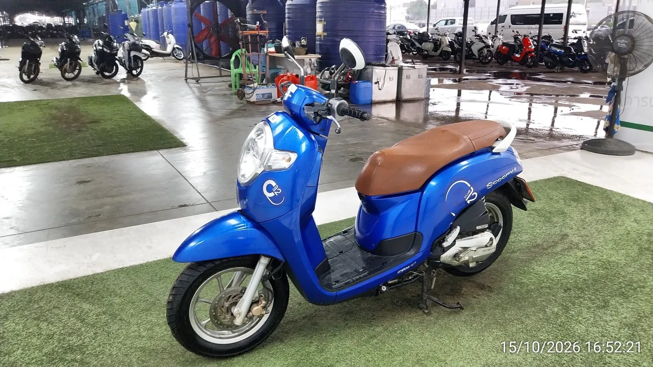 Honda Scoopy – 8