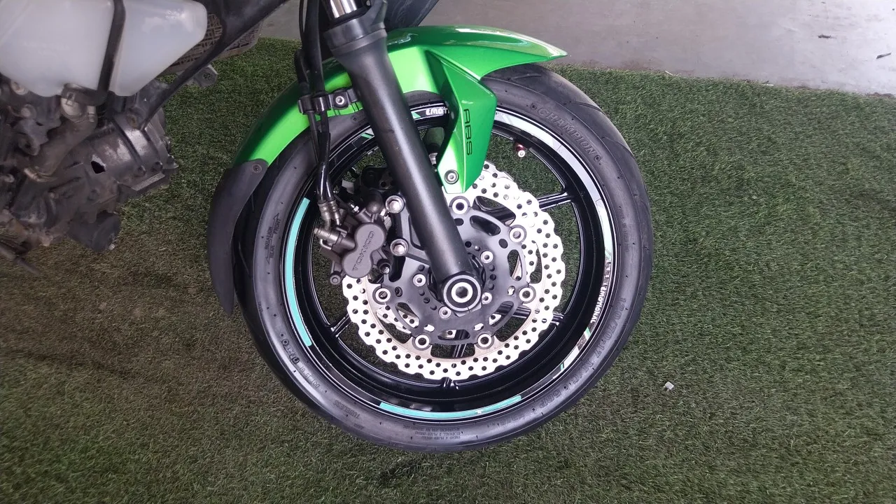 2015 Kawasaki Ninja 650 – 4