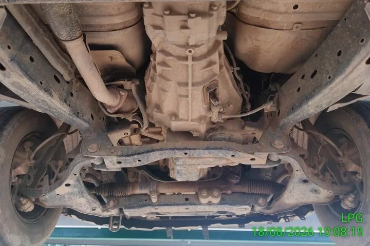 2008 Nissan Navara – 12