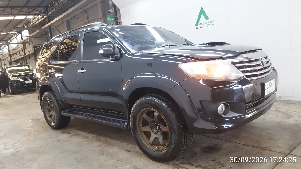 2011 Toyota Fortuner – 2