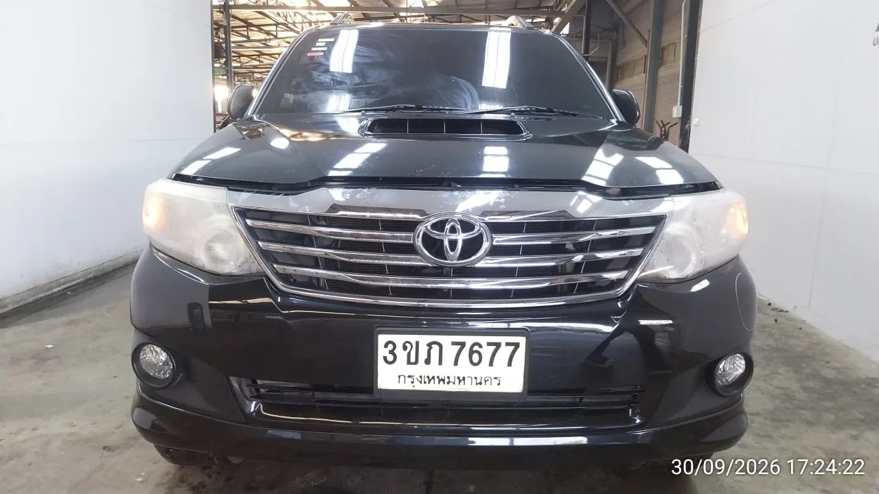 2011 Toyota Fortuner – 1