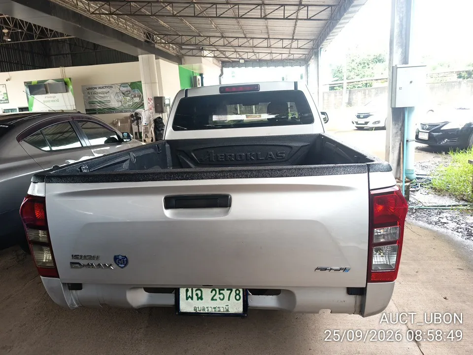 2017 Isuzu D-Max – 6