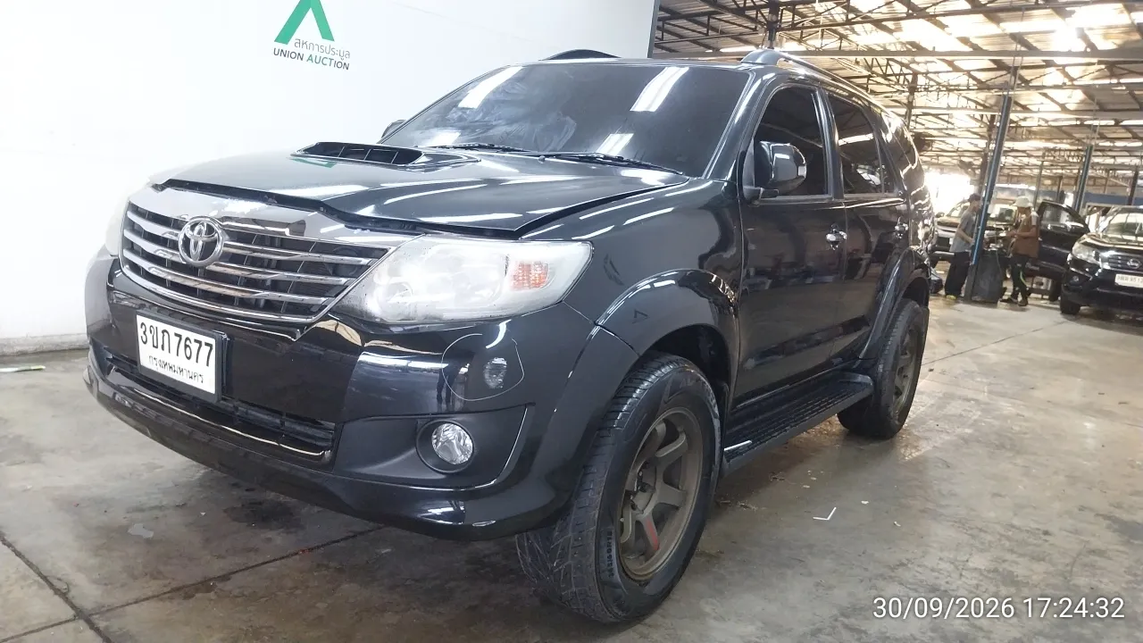 2011 Toyota Fortuner – 3