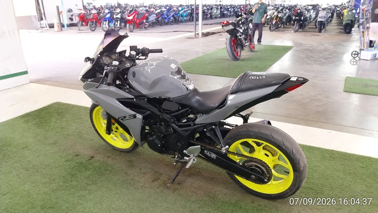 2018 Yamaha YZF-R3 – 6