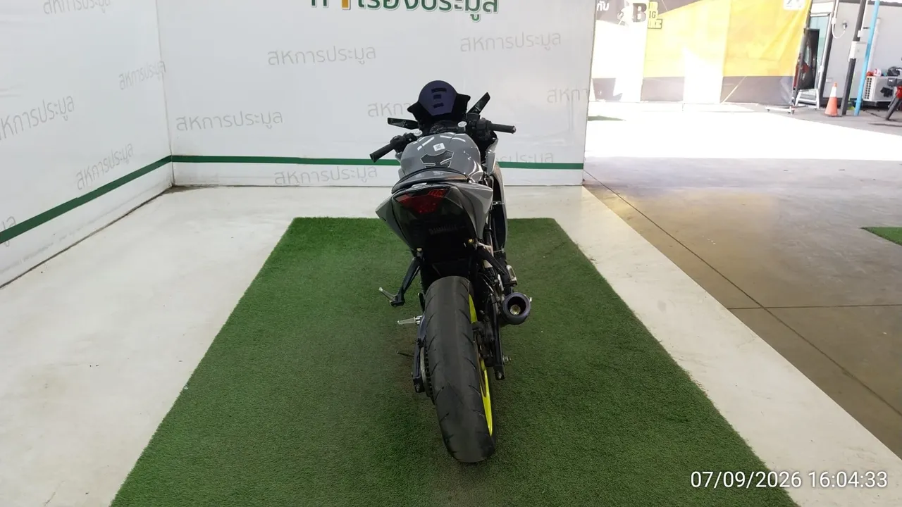 2018 Yamaha YZF-R3 – 5