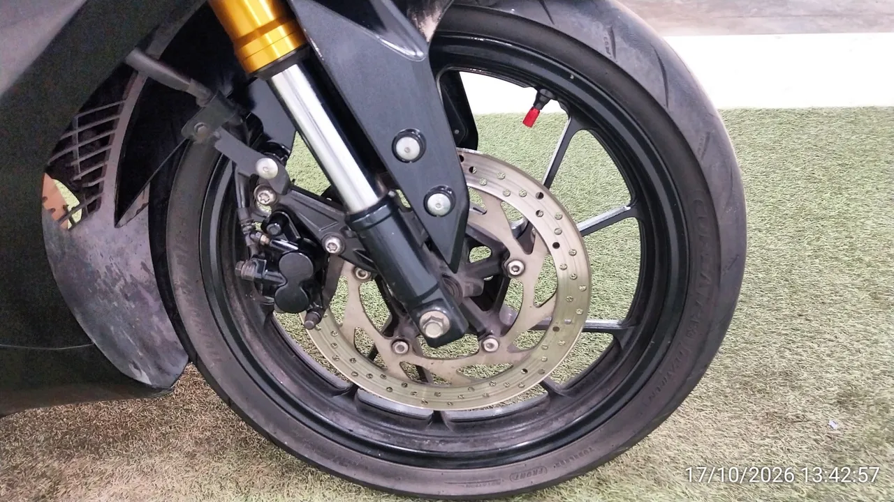 2023 Yamaha YZF-R15 – 10