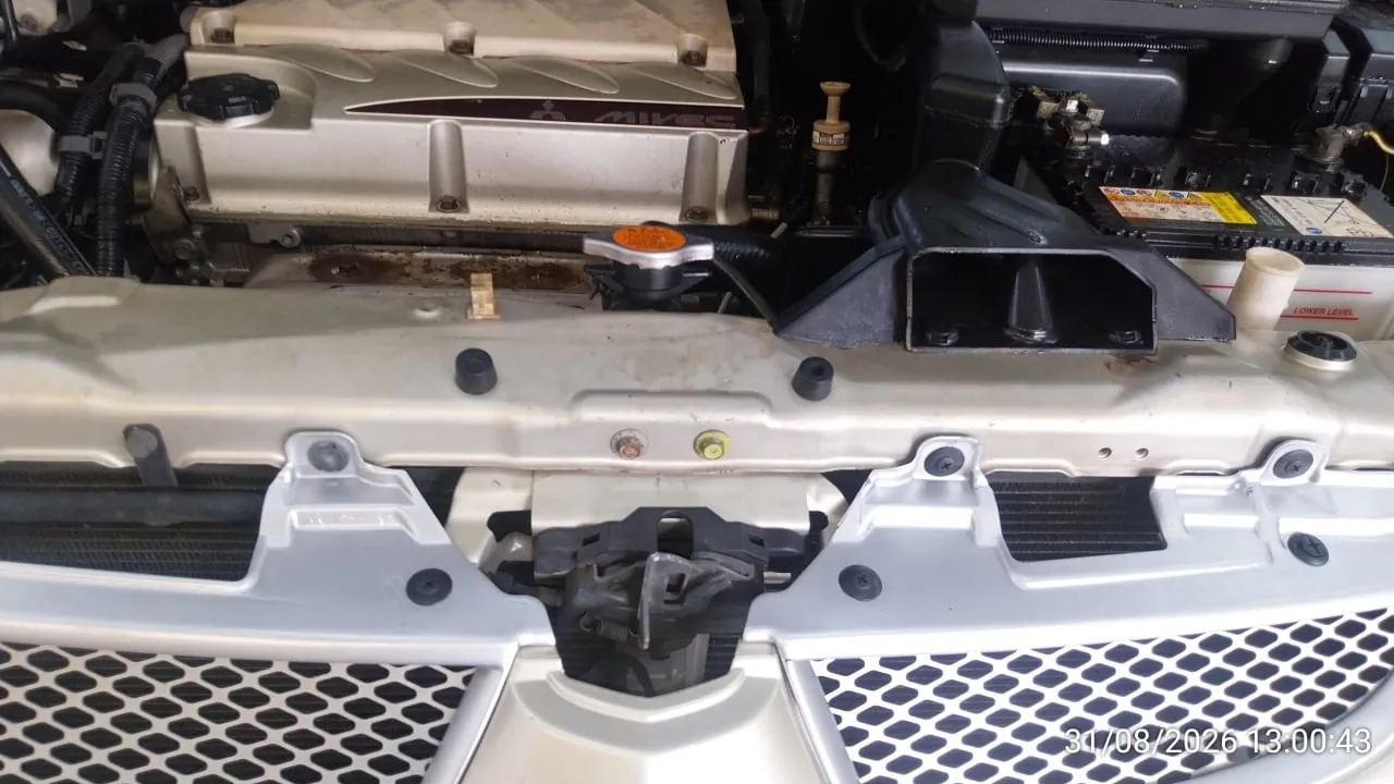 2007 Mitsubishi Space Wagon – 5
