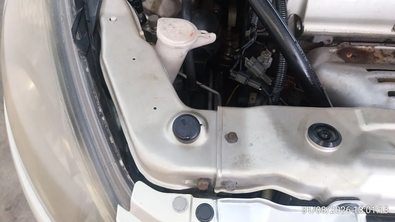 2007 Mitsubishi Space Wagon – 11