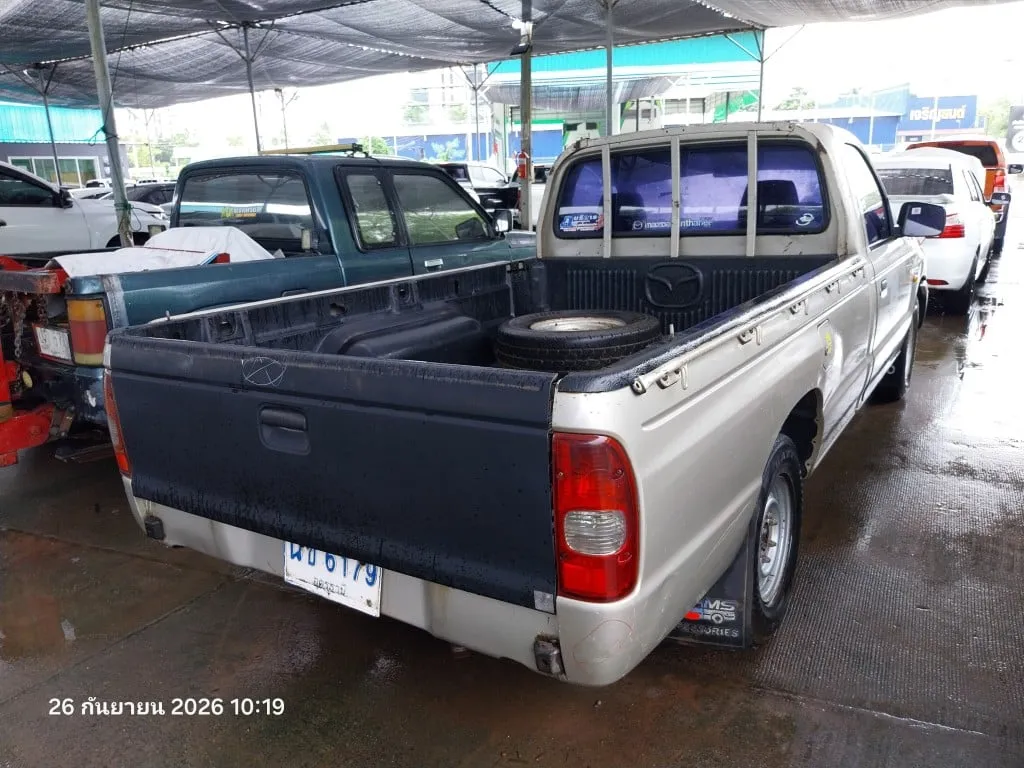 2004 Mazda B2500 Fighter – 4