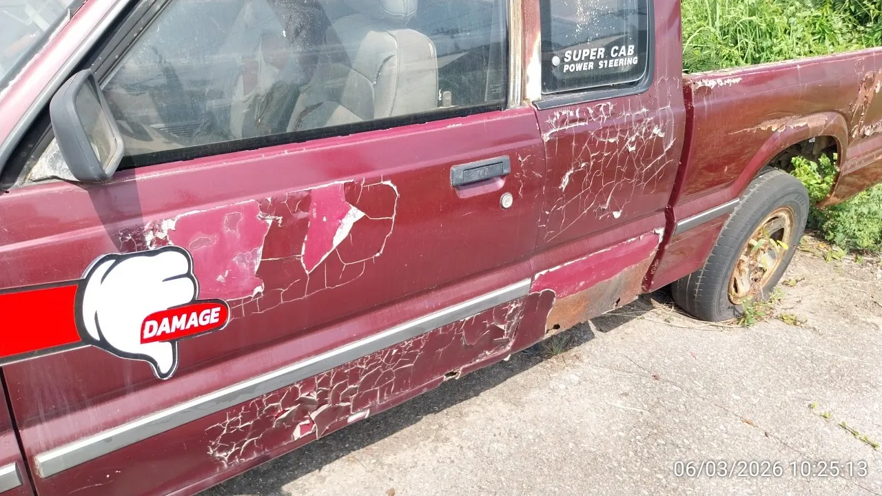 1995 Mazda B2500 – 12
