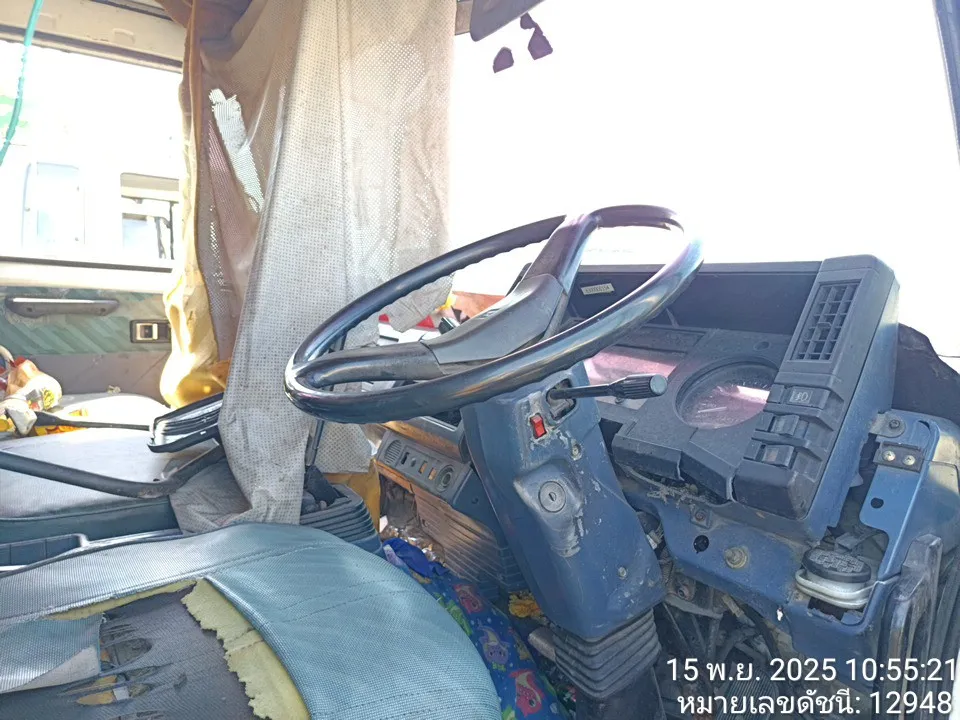 2015 Isuzu 10 ล้อ – 6