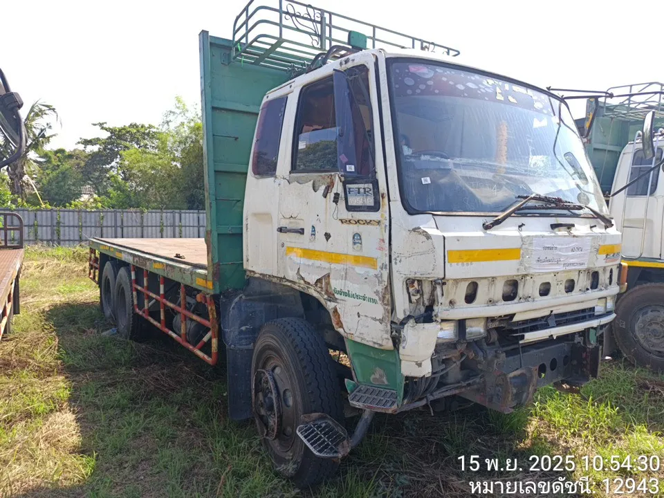 2015 Isuzu 10 ล้อ – 2