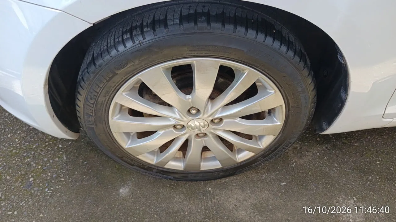 2013 Suzuki Swift – 11