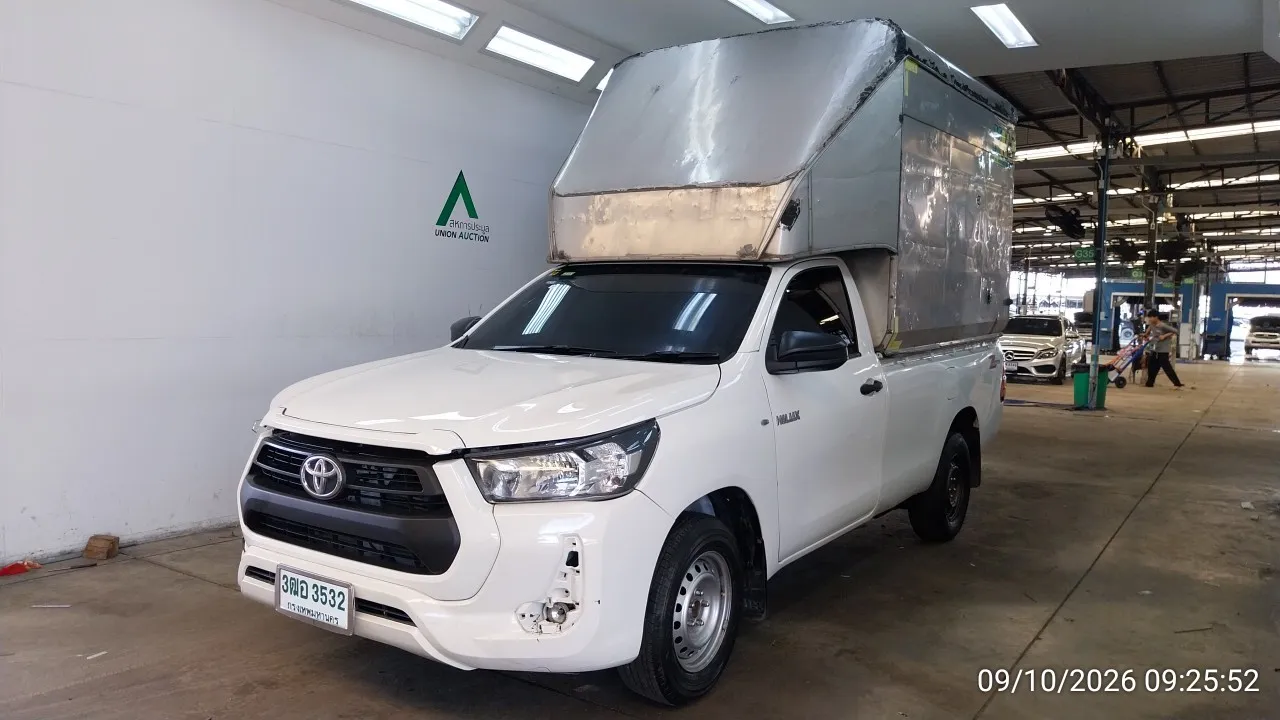 2020 Toyota Hilux Revo – 3