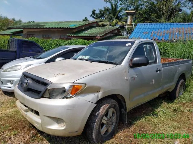 2005 Toyota Hilux Vigo – 2
