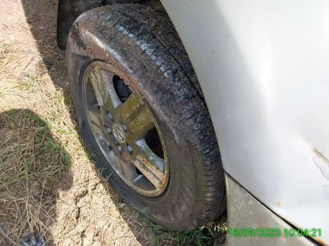 2005 Toyota Hilux Vigo – 12