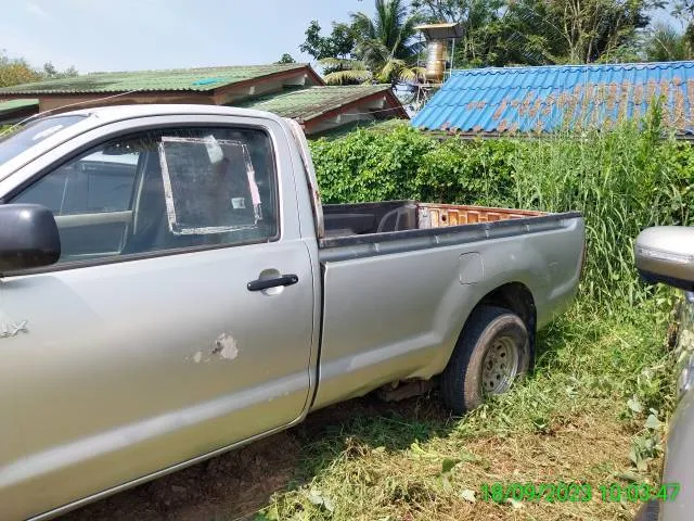 2005 Toyota Hilux Vigo – 3