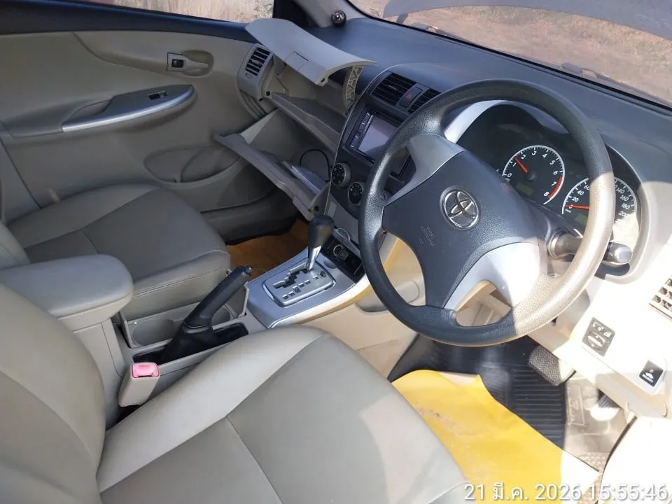 2012 Toyota Corolla Altis – 8