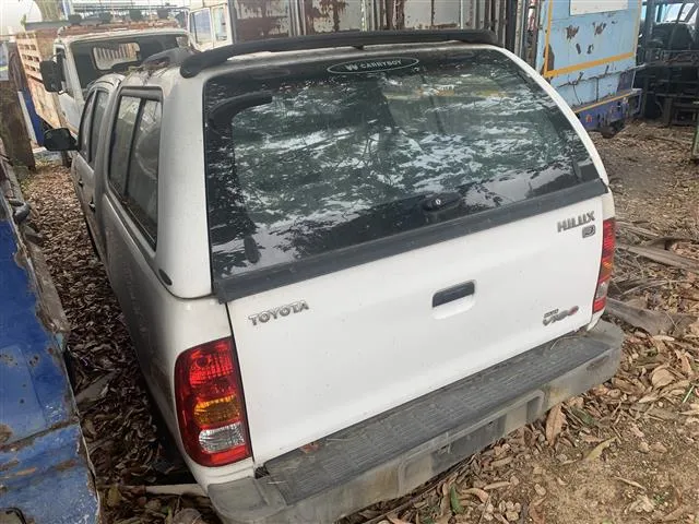 2010 Toyota Hilux Vigo – 3