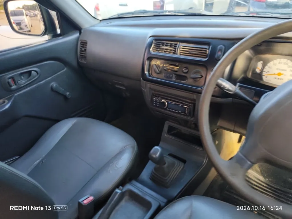 2005 Mitsubishi Strada – 12