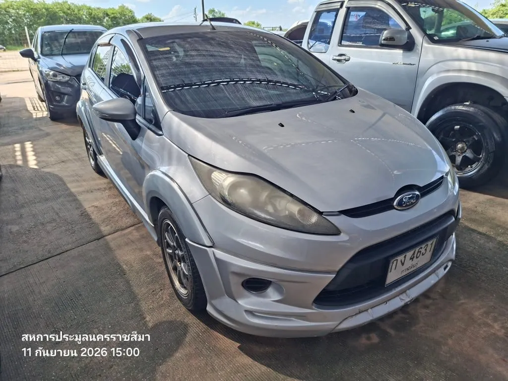 2011 Ford Fiesta – 3
