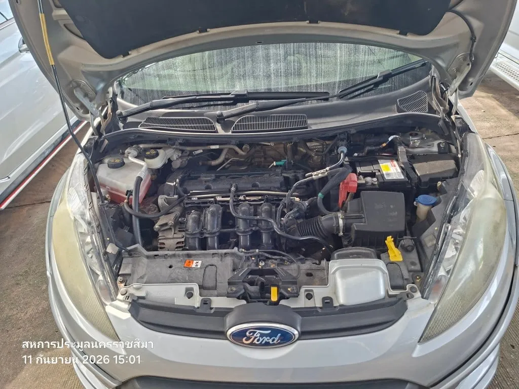 2011 Ford Fiesta – 11