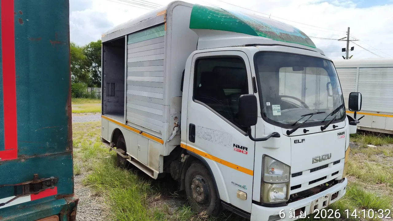 2012 Isuzu NMR – 2