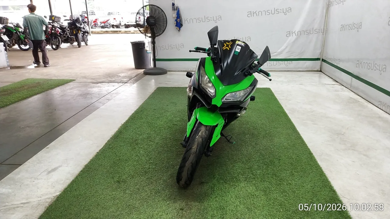 2016 Kawasaki Ninja 300 – 1