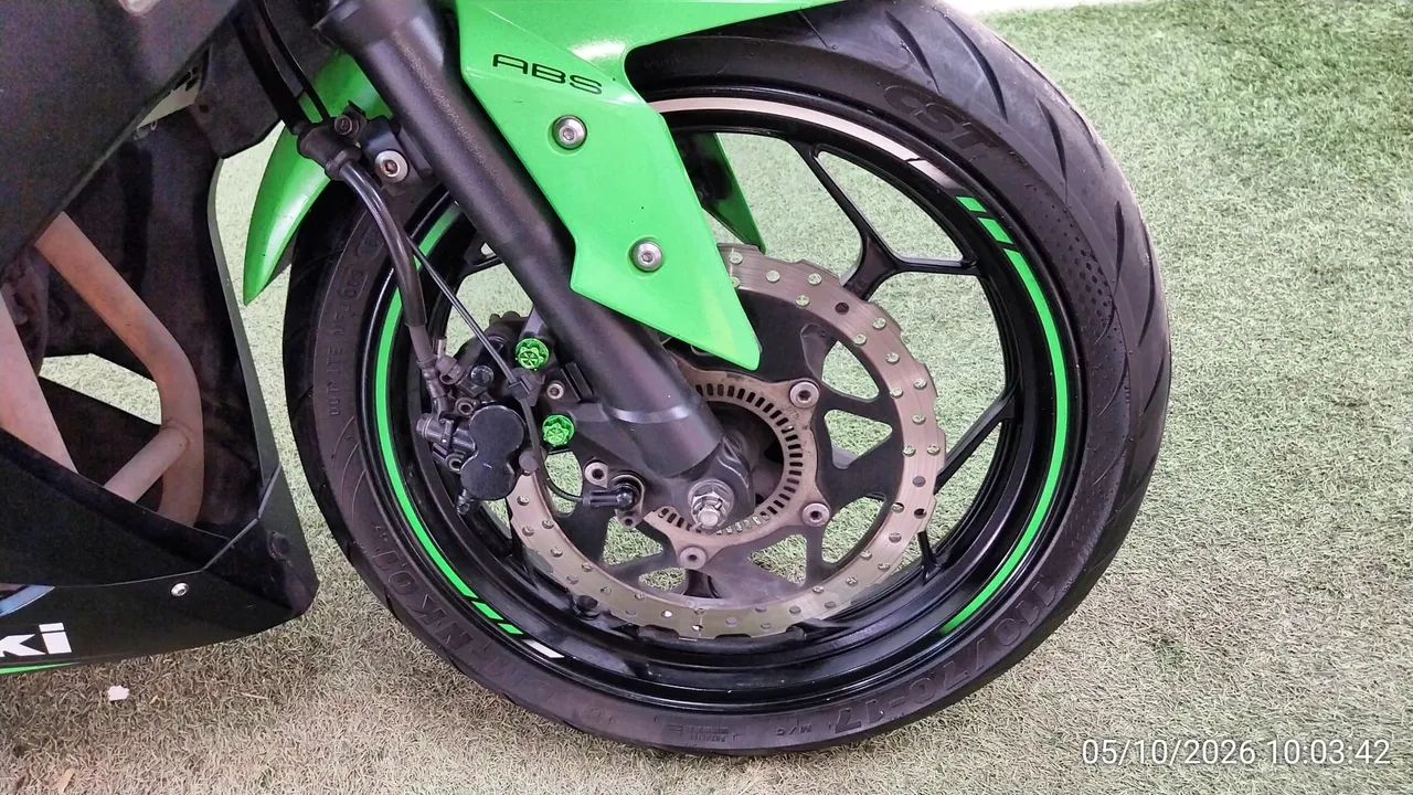 2016 Kawasaki Ninja 300 – 10