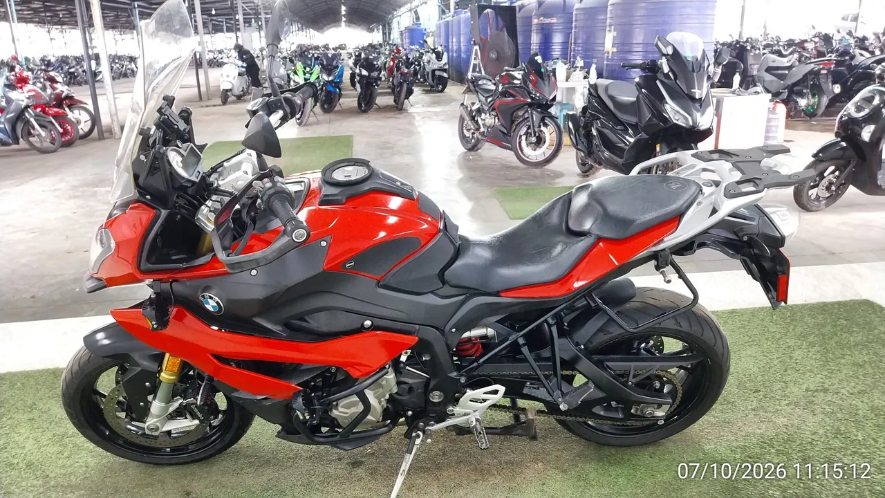 2016 BMW S1000 XR – 7