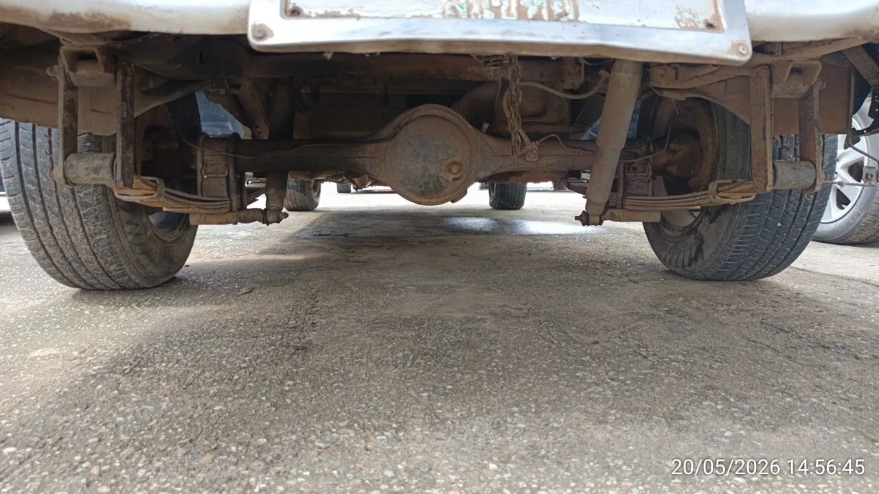 1996 Isuzu TFR – 12