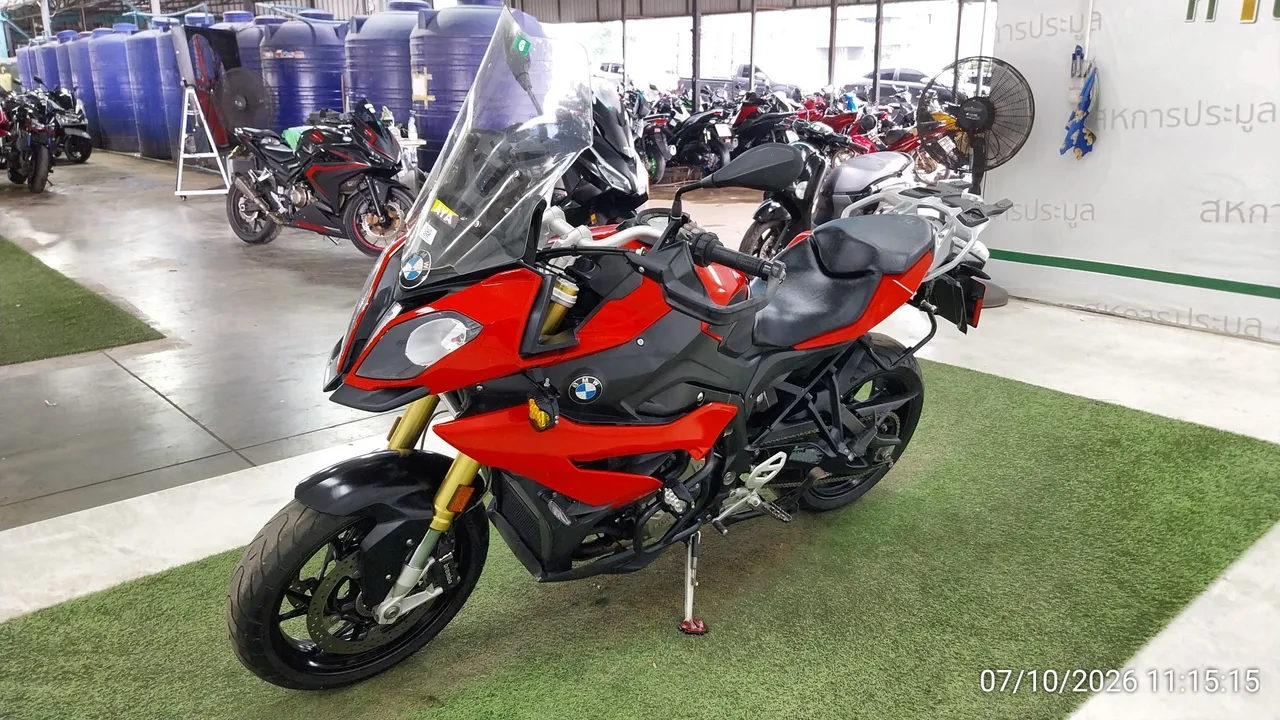 2016 BMW S1000 XR – 8