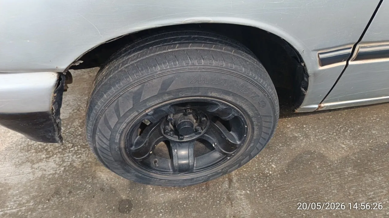 1996 Isuzu TFR – 10