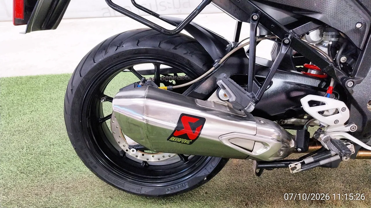2016 BMW S1000 XR – 12