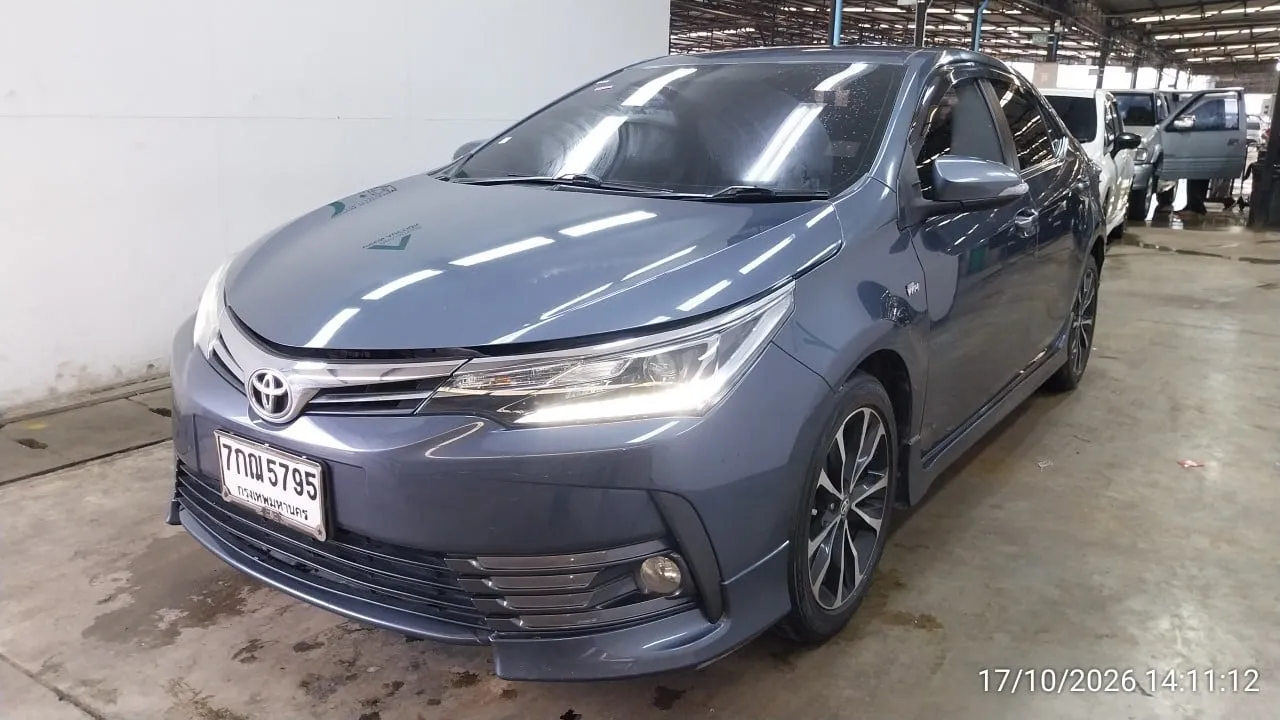 2017 Toyota Corolla Altis – 3