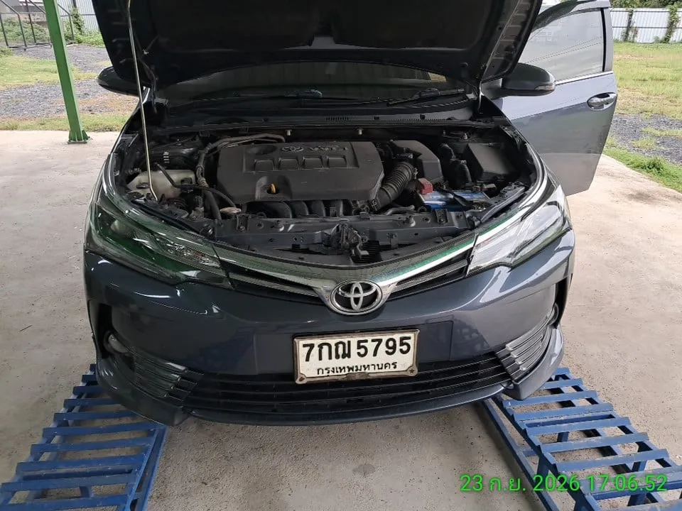 2017 Toyota Corolla Altis – 1