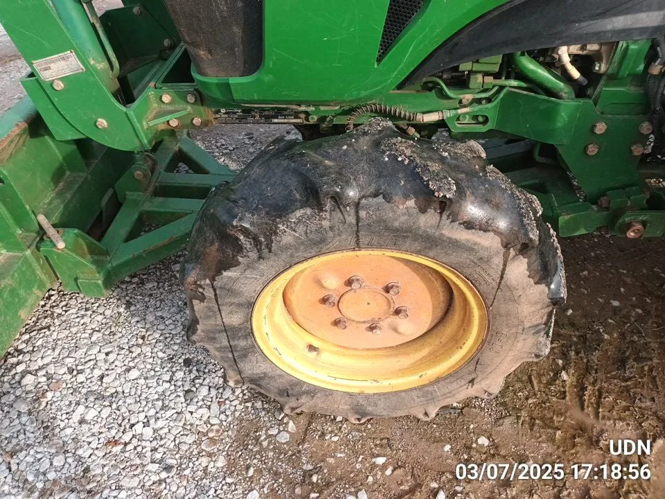 2016 John Deere 3036E – 10