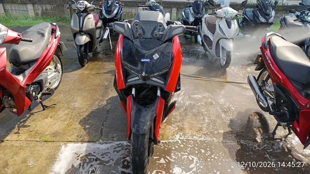2023 Yamaha X-Max – 1