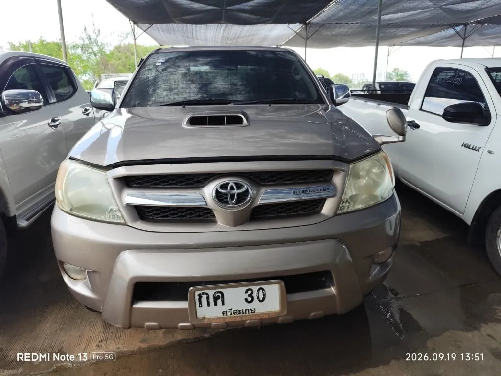 2005 Toyota Hilux Vigo – 1
