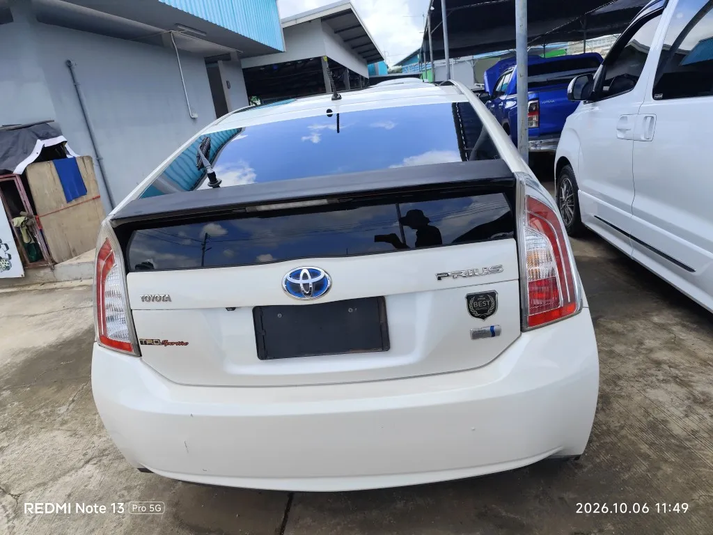 2012 Toyota Prius – 4
