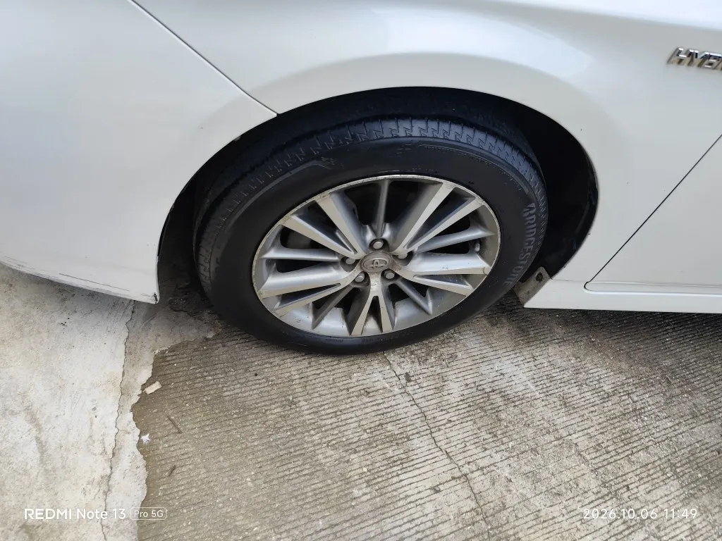 2012 Toyota Prius – 7