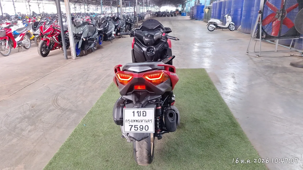 2020 Yamaha X-Max – 5
