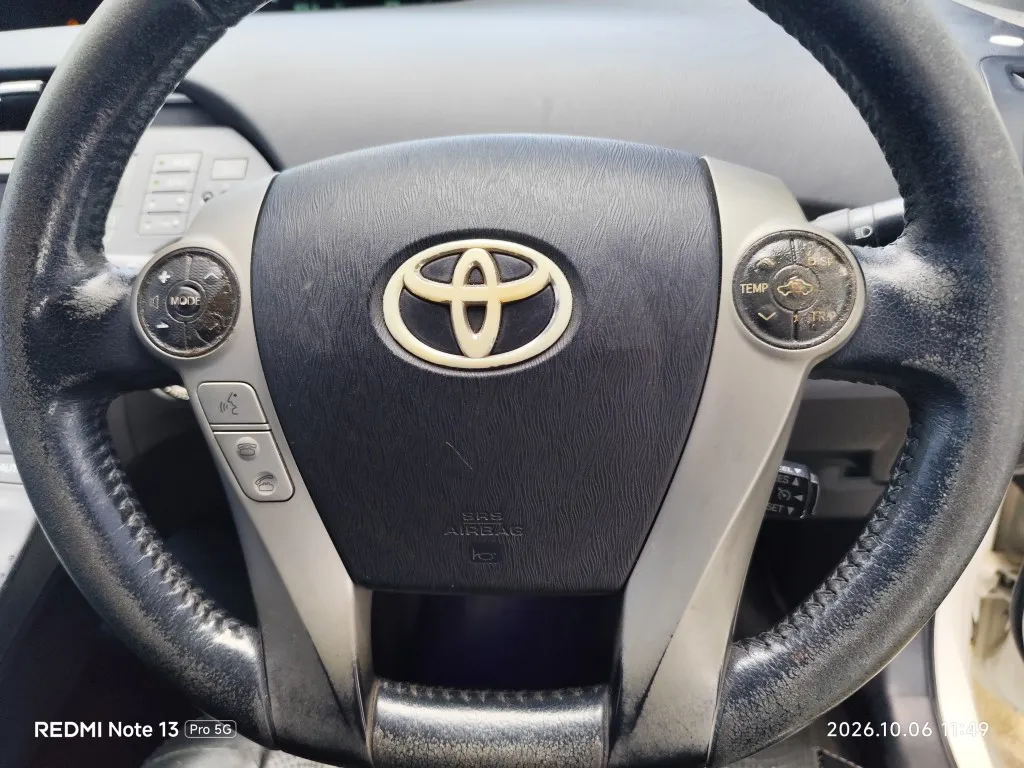2012 Toyota Prius – 12