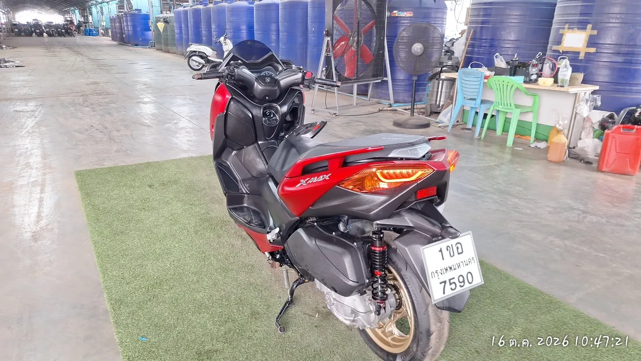 2020 Yamaha X-Max – 7