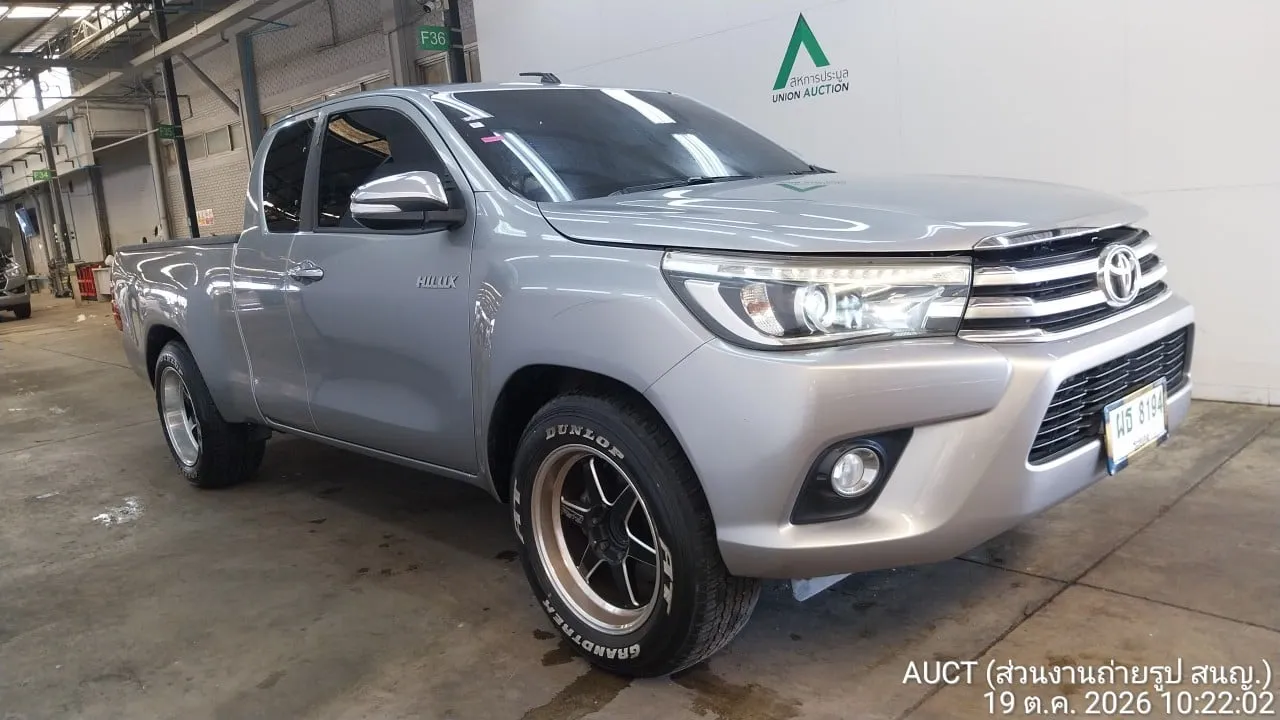 2016 Toyota Hilux Revo – 2